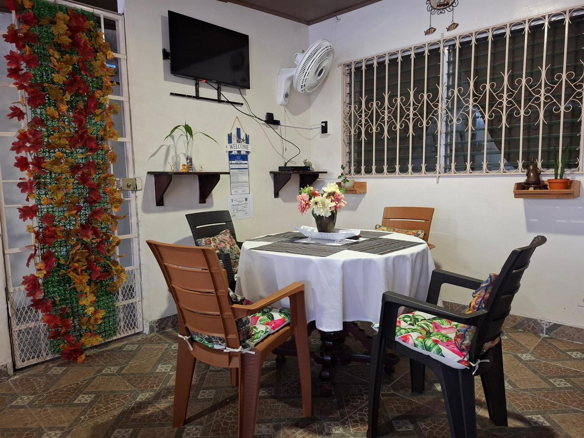 דירות פנמה סיטי Lilia House 15 Minutos Aeropuerto חדר תמונה